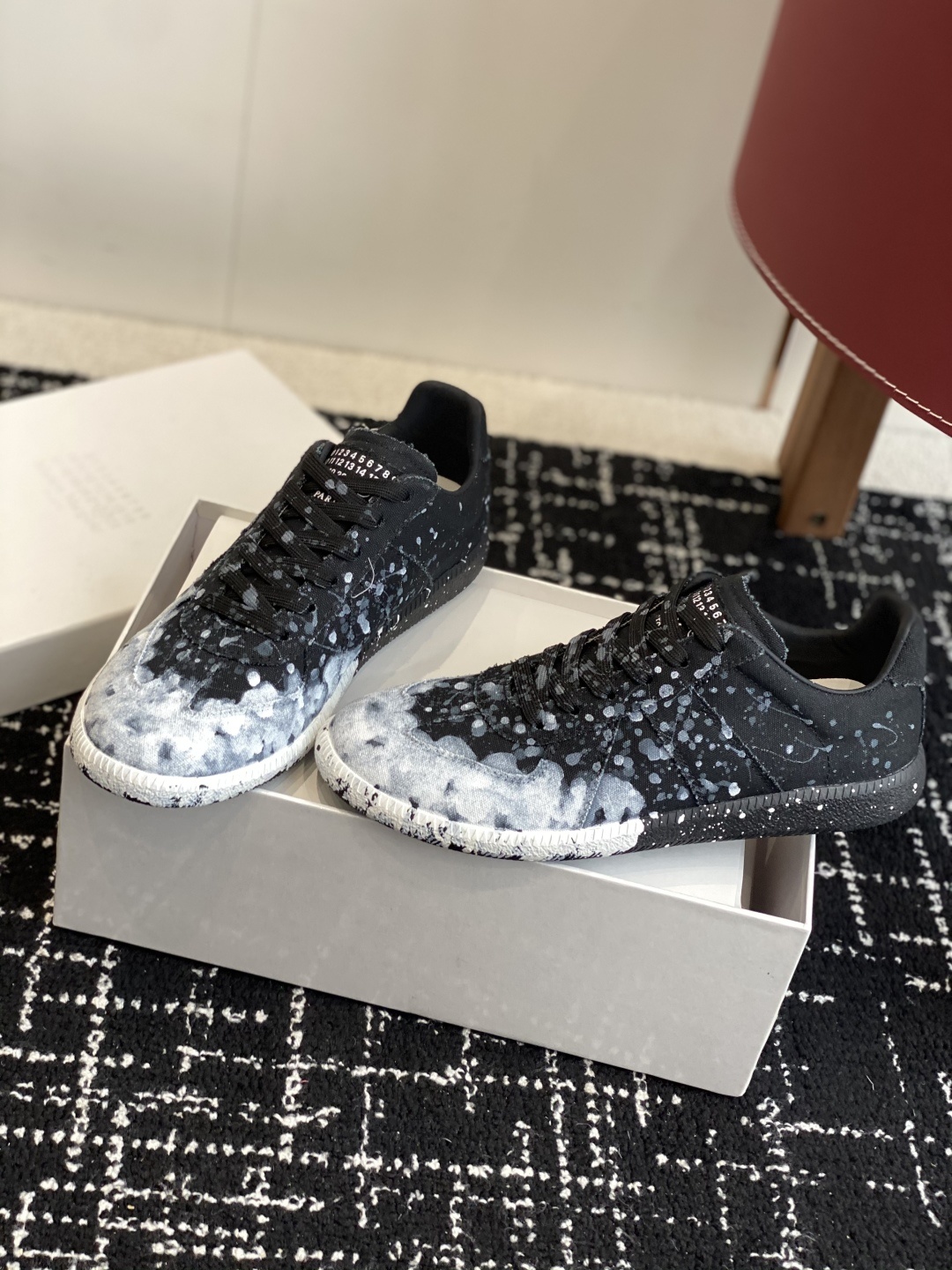 代购级
MaisonMargiela MM6 马吉拉 情侣款 喷墨 涂鸦 帆布 德训鞋 休闲 运动鞋