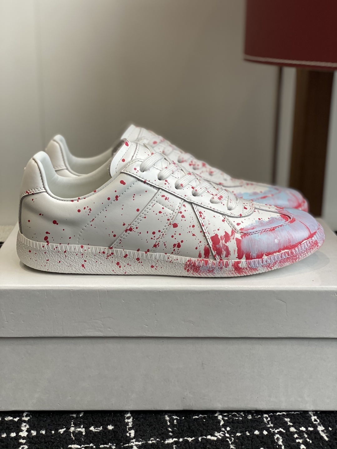 代购级
MaisonMargiela MM6 马吉拉 情侣款 喷墨 涂鸦 帆布 德训鞋 休闲 运动鞋