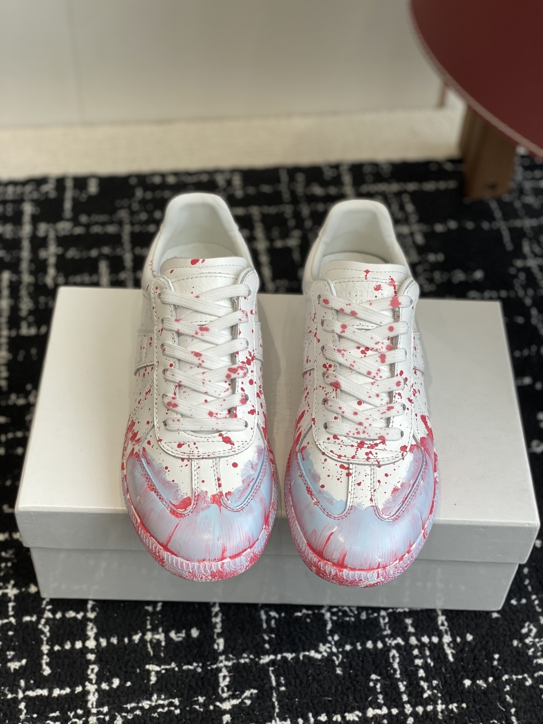 代购级
MaisonMargiela MM6 马吉拉 情侣款 喷墨 涂鸦 帆布 德训鞋 休闲 运动鞋