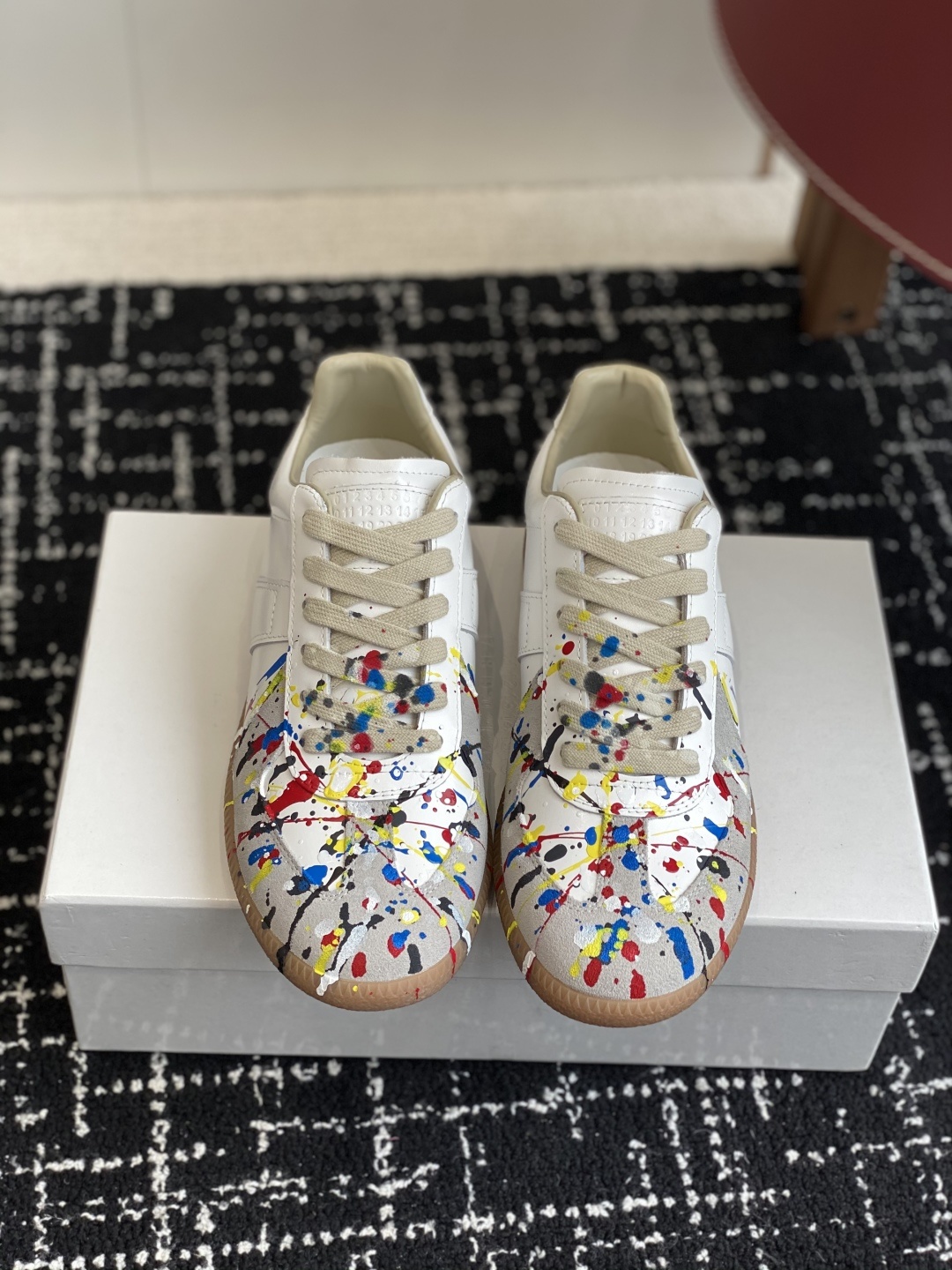 代购级
MaisonMargiela MM6 马吉拉 情侣款 喷墨 涂鸦 帆布 德训鞋 休闲 运动鞋