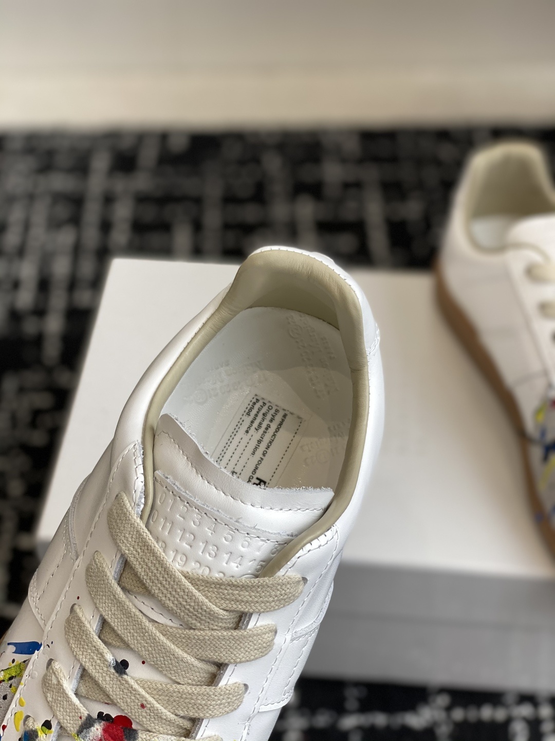 代购级
MaisonMargiela MM6 马吉拉 情侣款 喷墨 涂鸦 帆布 德训鞋 休闲 运动鞋
