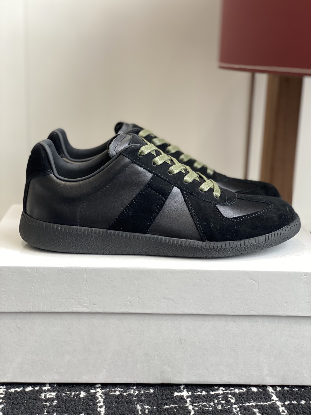 代购级
MaisonMargiela MM6 马吉拉 情侣款 喷墨 涂鸦 帆布 德训鞋 休闲 运动鞋


