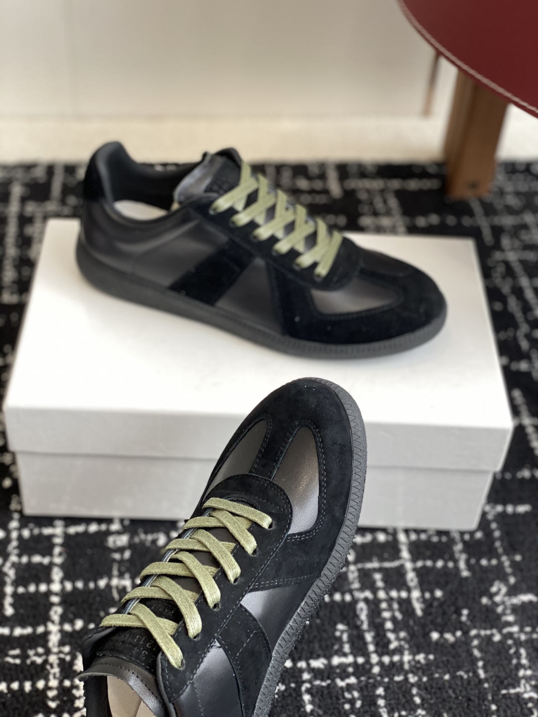 代购级
MaisonMargiela MM6 马吉拉 情侣款 喷墨 涂鸦 帆布 德训鞋 休闲 运动鞋

