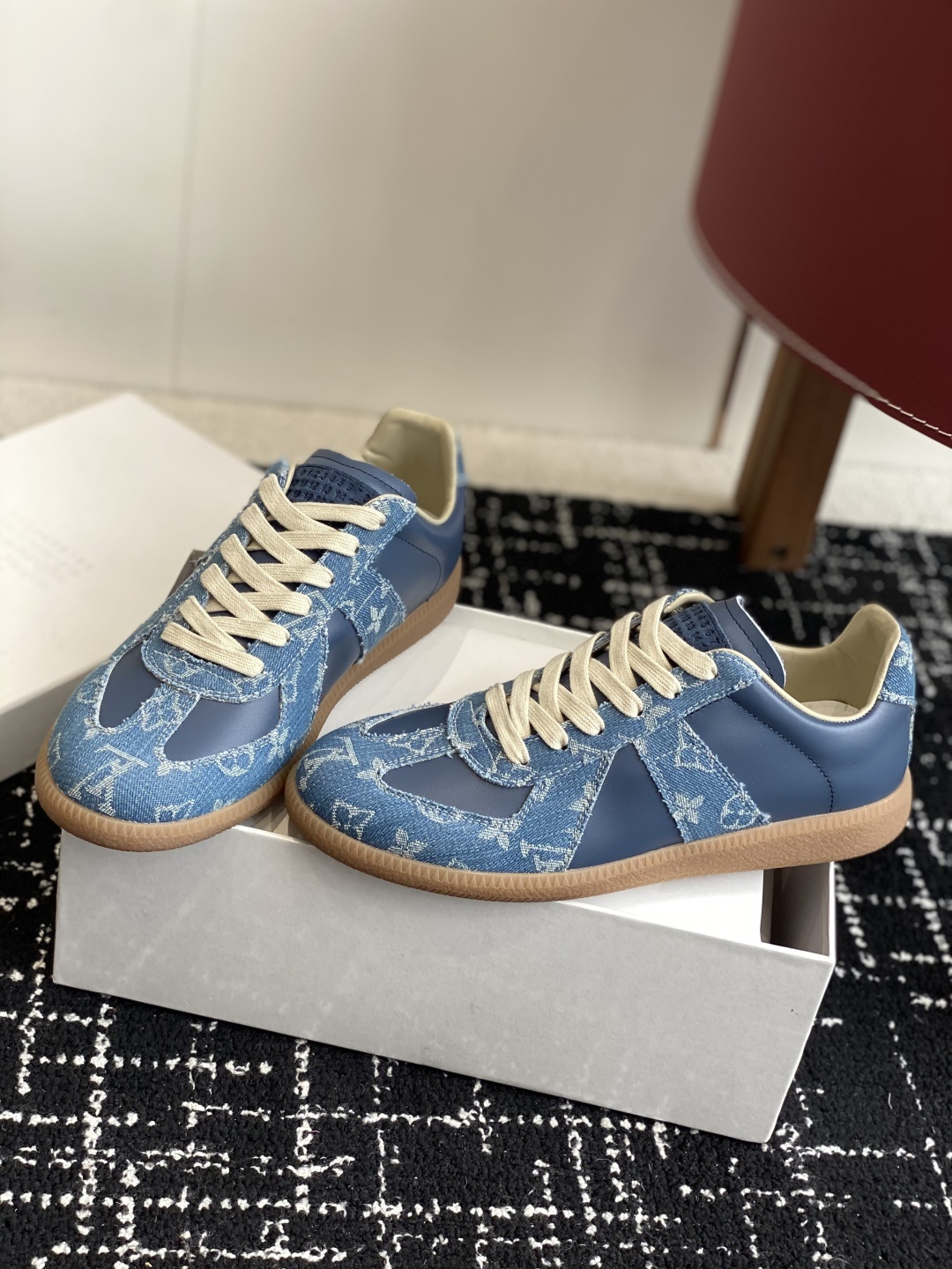 代购级
MaisonMargiela MM6 马吉拉 情侣款 喷墨 涂鸦 帆布 德训鞋 休闲 运动鞋