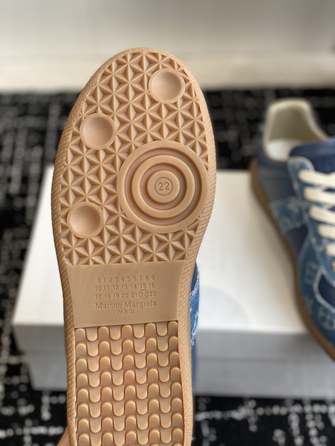 代购级
MaisonMargiela MM6 马吉拉 情侣款 喷墨 涂鸦 帆布 德训鞋 休闲 运动鞋