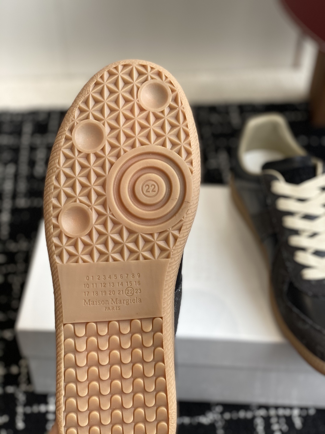代购级
MaisonMargiela MM6 马吉拉 情侣款 喷墨 涂鸦 帆布 德训鞋 休闲 运动鞋
