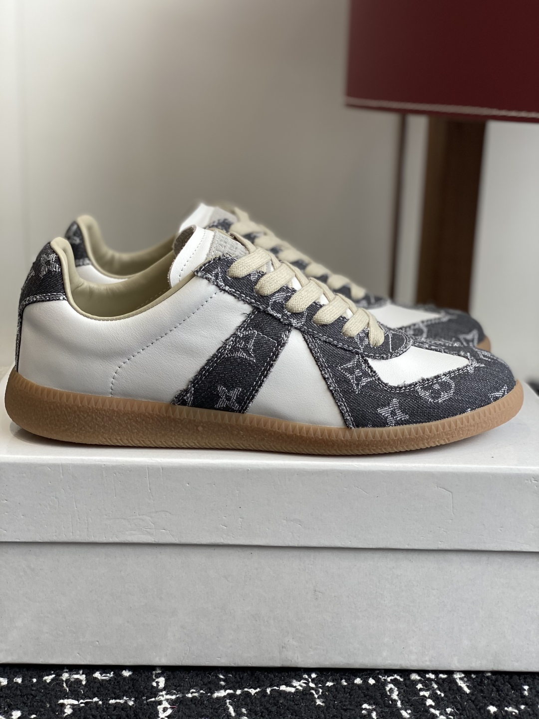 代购级
MaisonMargiela MM6 马吉拉 情侣款 喷墨 涂鸦 帆布 德训鞋 休闲 运动鞋

