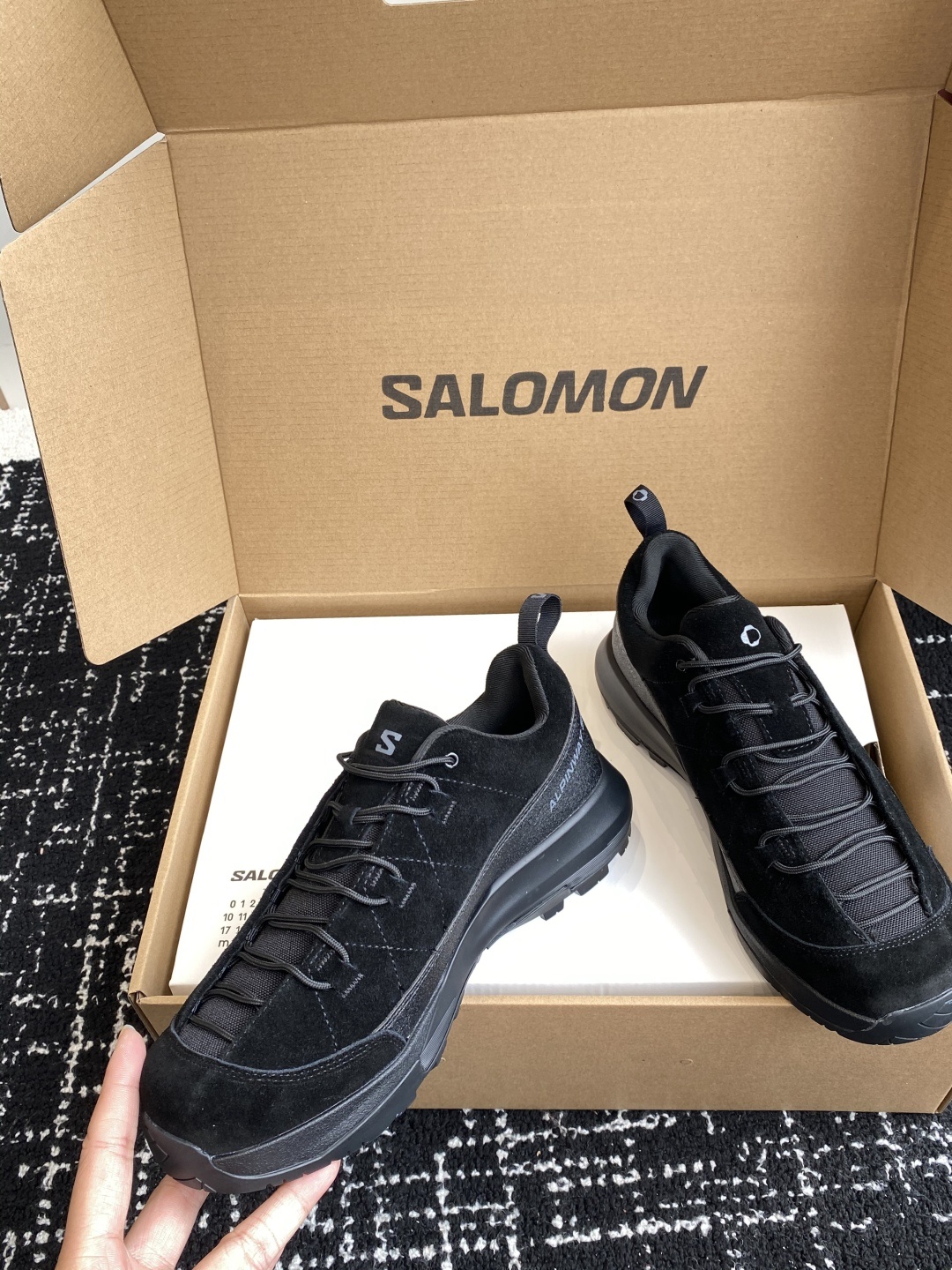 代购级
Salomon𝐱 MM6 萨洛蒙联名马吉拉 X-Alp系列 户外 情侣款休闲 运动鞋
原版购入