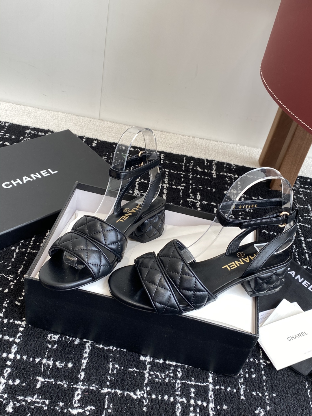 代购级（官网同步✈️盒包装）
CHANEL 香奈儿 24ss 二带 粗跟 拖鞋 凉鞋

自留款，真皮底，