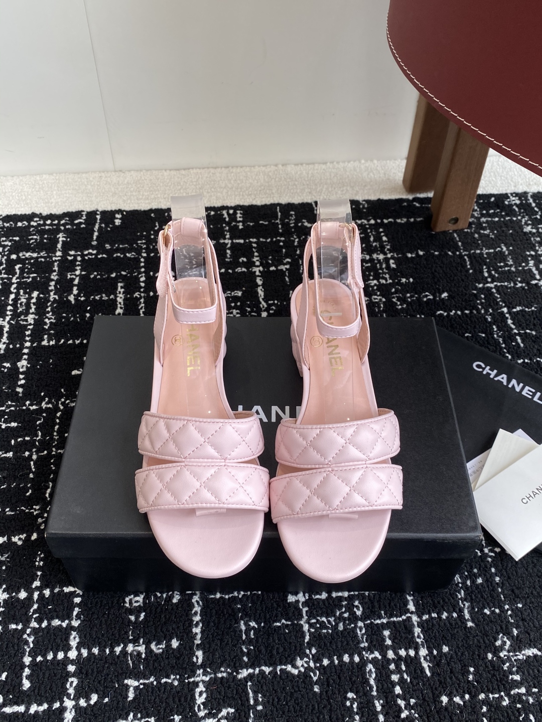 代购级（官网同步✈️盒包装）
CHANEL 香奈儿 24ss 二带 粗跟 拖鞋 凉鞋

自留款，真皮底，