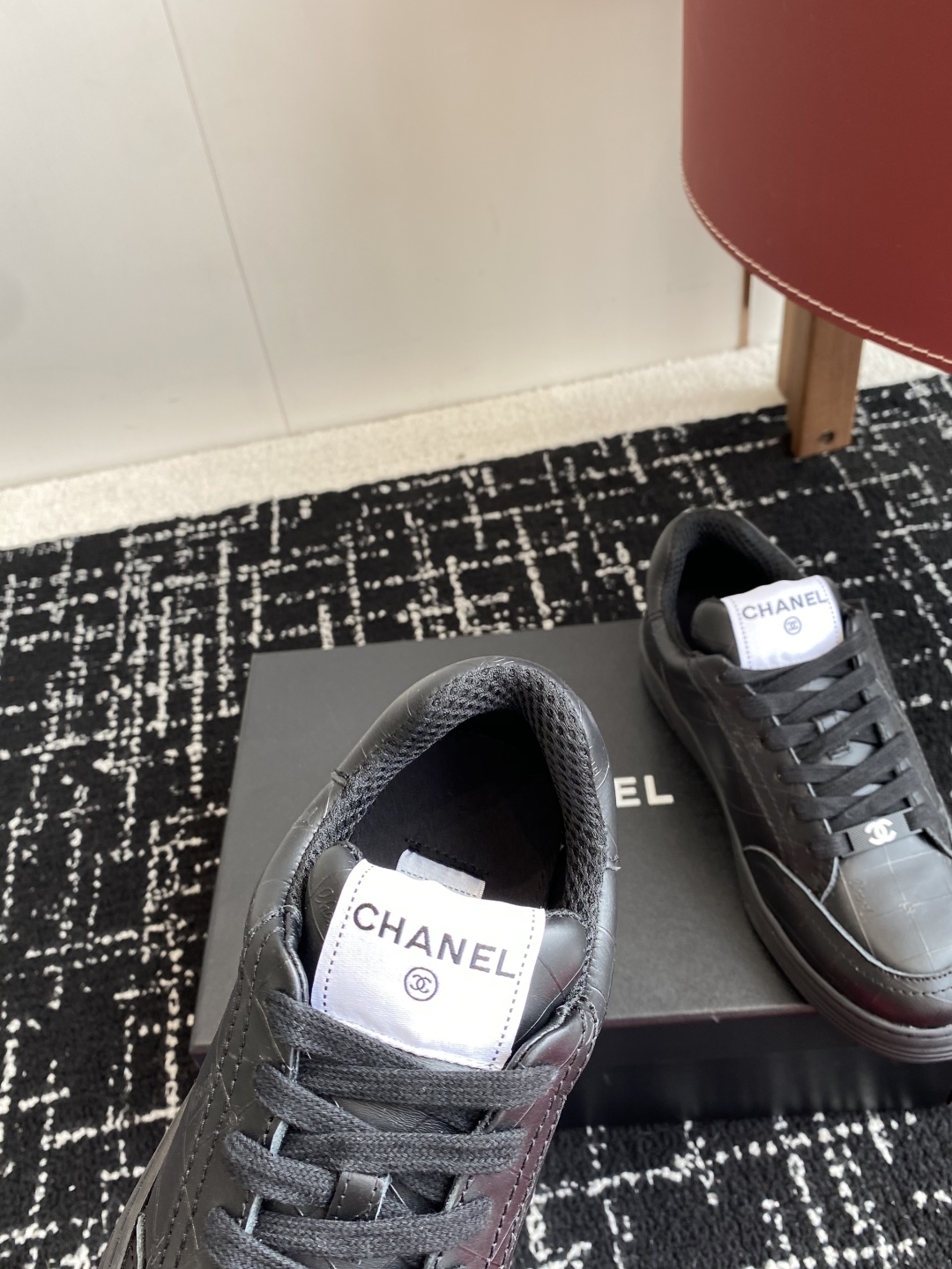代购级
CHANEL  25ss 早春度假系列运动鞋 休闲鞋

原版购入开发 做货  经典设计 重新演绎