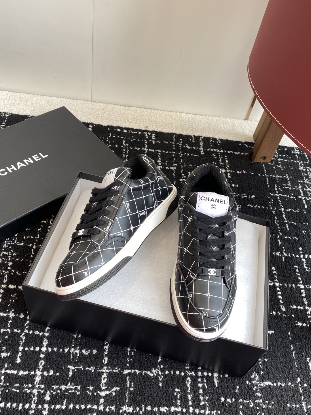 代购级
CHANEL  25ss 早春度假系列运动鞋 休闲鞋

原版购入开发 做货  经典设计 重新演绎