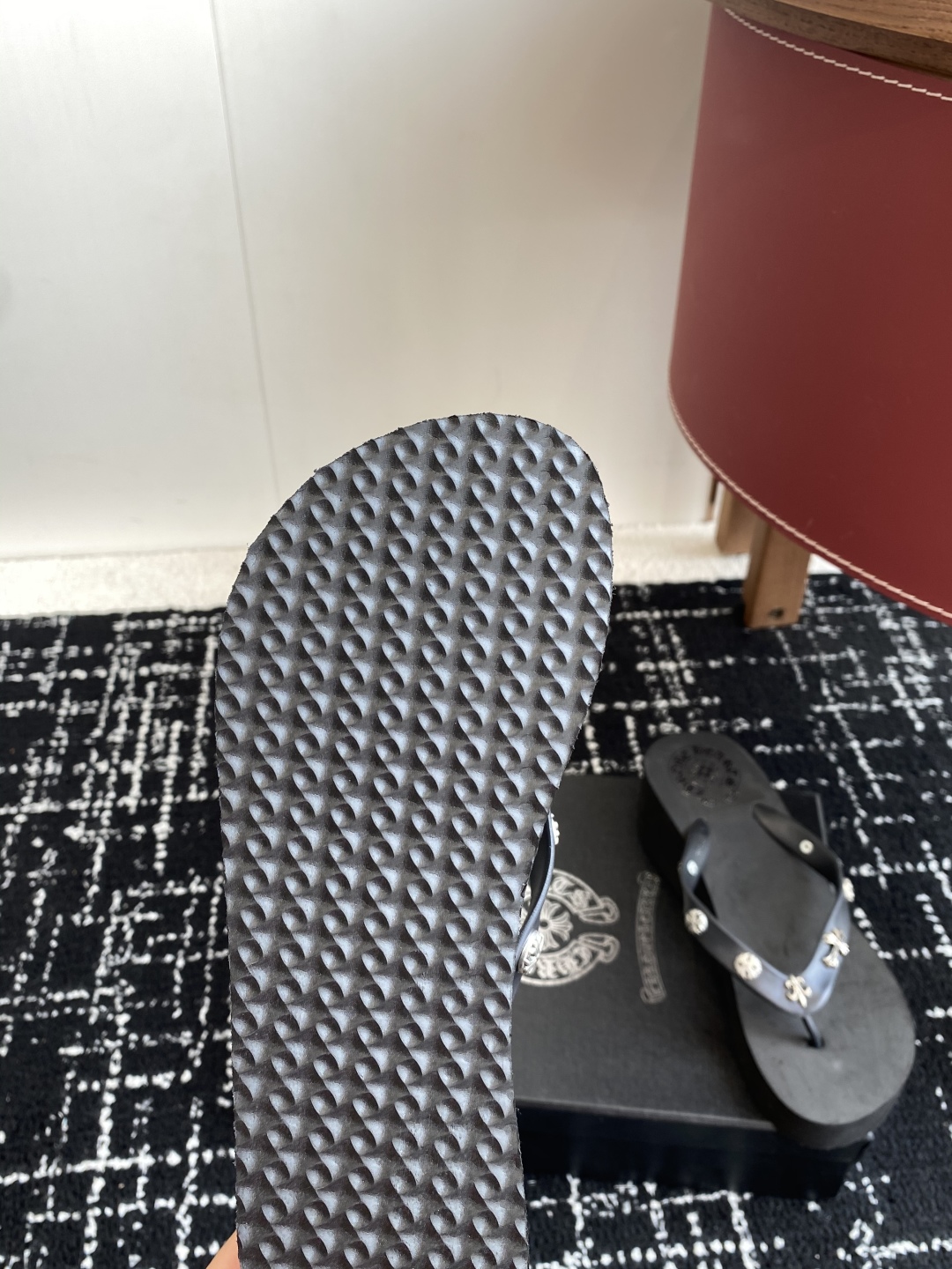 代购级
ChromeHearts  克罗心 25ss 今夏最流行的懒厚底人拖鞋，韩版潮流夏季时尚

高端