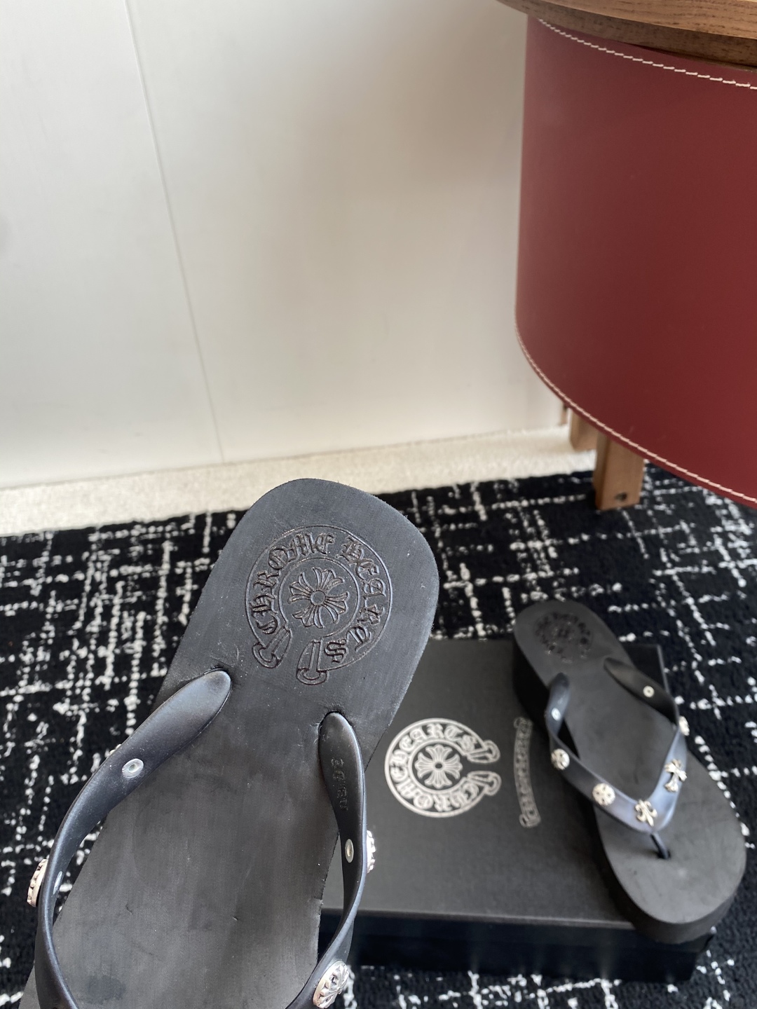 代购级
ChromeHearts  克罗心 25ss 今夏最流行的懒厚底人拖鞋，韩版潮流夏季时尚

高端