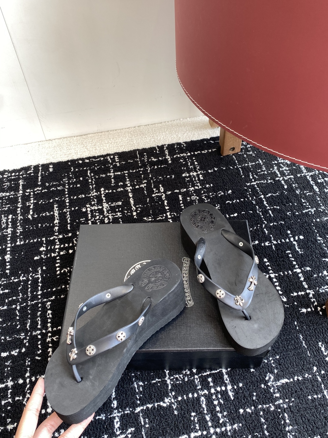 代购级
ChromeHearts  克罗心 25ss 今夏最流行的懒厚底人拖鞋，韩版潮流夏季时尚

高端