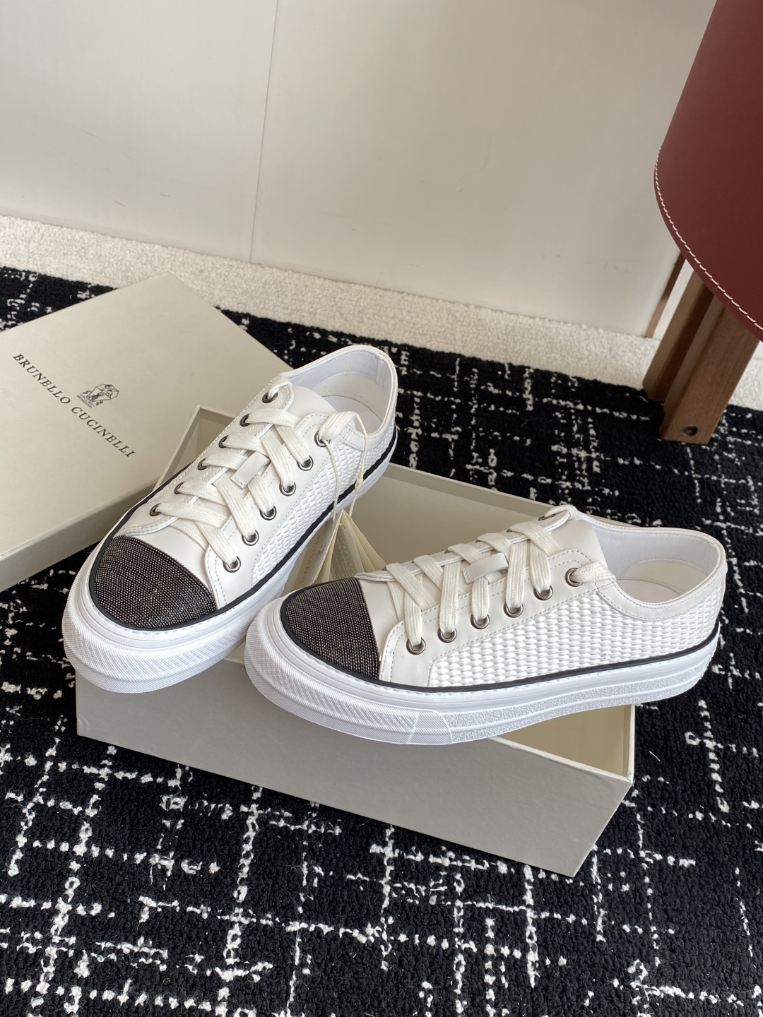 代购级
Brunello Cucinelli 25ss最新 Bc 系带 休闲鞋 

鞋面进口麂皮/特殊工