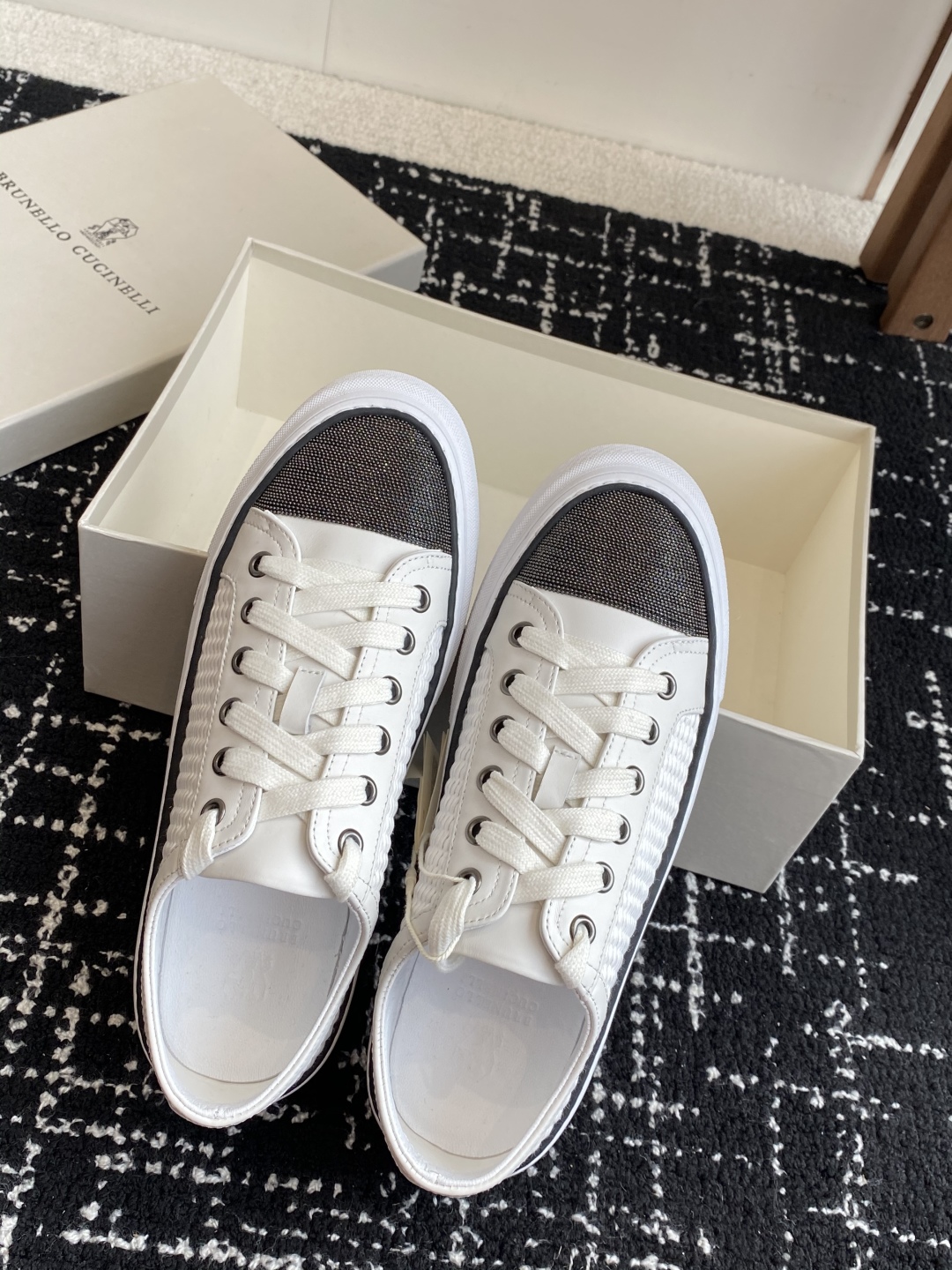 代购级
Brunello Cucinelli 25ss最新 Bc 系带 休闲鞋 

鞋面进口麂皮/特殊工