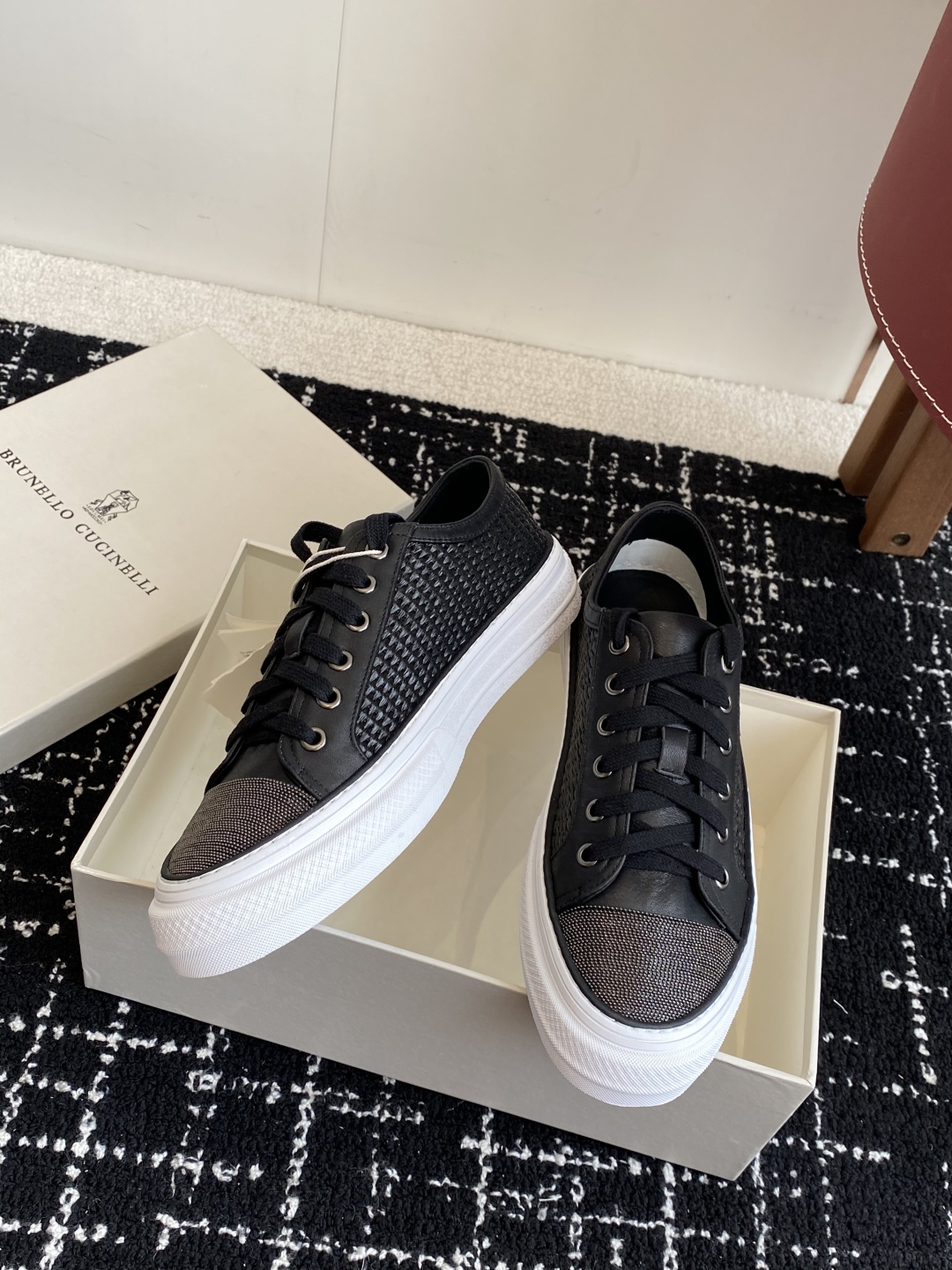 代购级
Brunello Cucinelli 25ss最新 Bc 系带 休闲鞋 

鞋面进口麂皮/特殊工