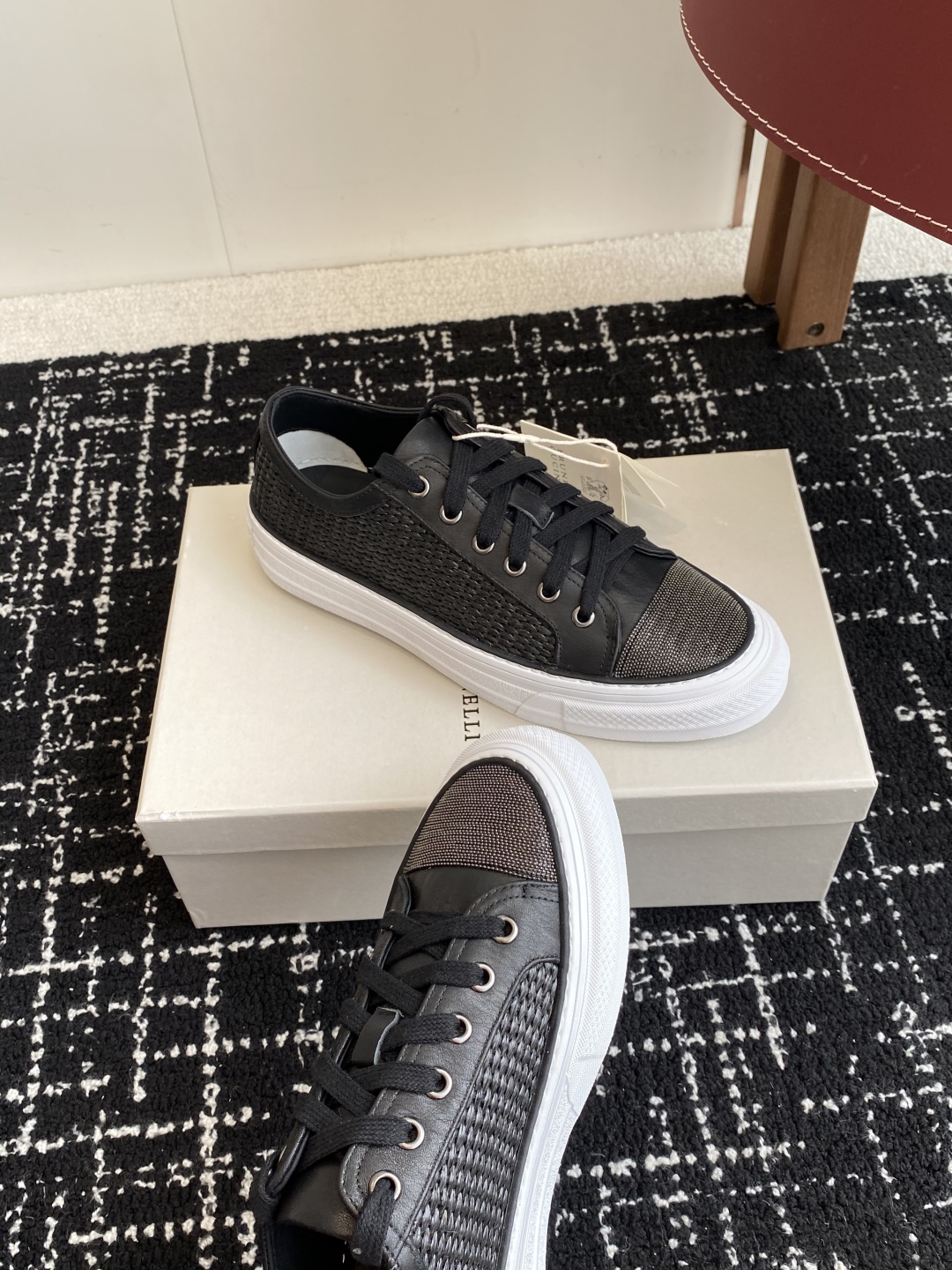 代购级
Brunello Cucinelli 25ss最新 Bc 系带 休闲鞋 

鞋面进口麂皮/特殊工