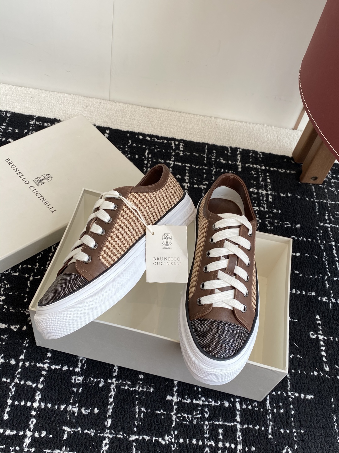 代购级
Brunello Cucinelli 25ss最新 Bc 系带 休闲鞋 

鞋面进口麂皮/特殊工