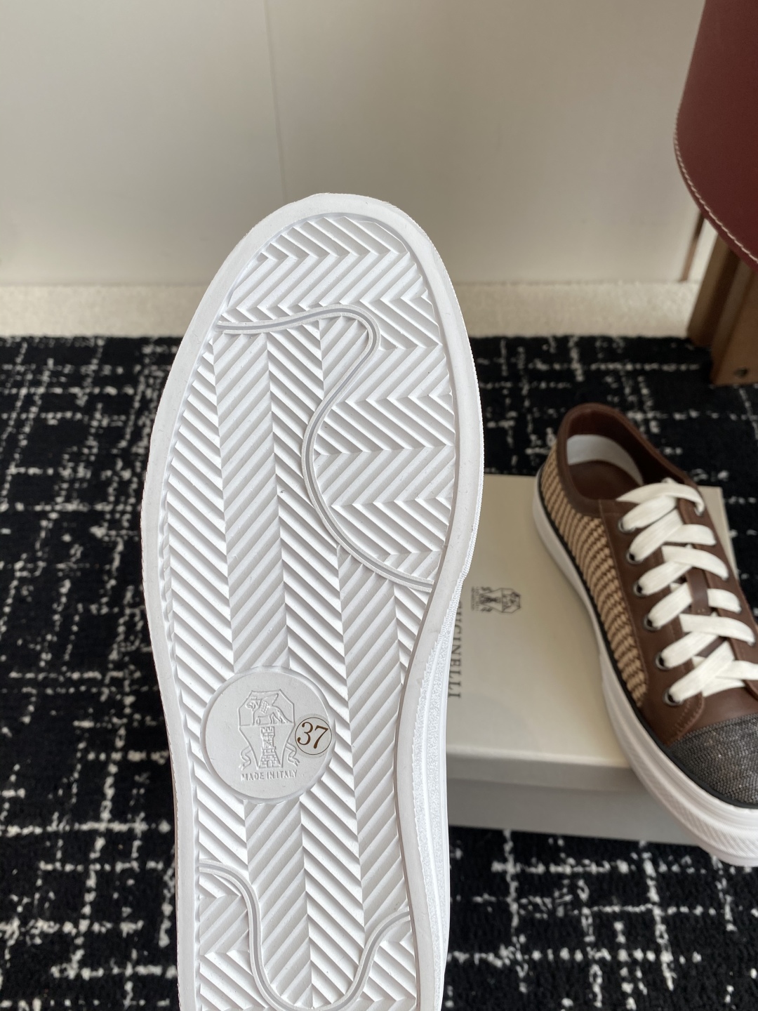 代购级
Brunello Cucinelli 25ss最新 Bc 系带 休闲鞋 

鞋面进口麂皮/特殊工