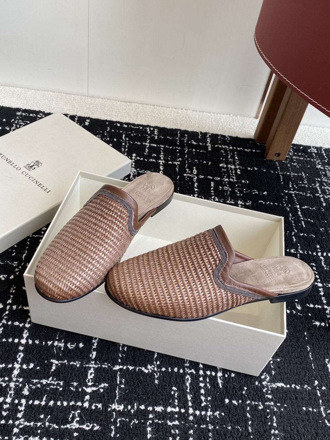 
Brunello Cucinelli 25ss 春夏新款 编织半拖 乐福鞋‼

BC是意大利知名品牌，
