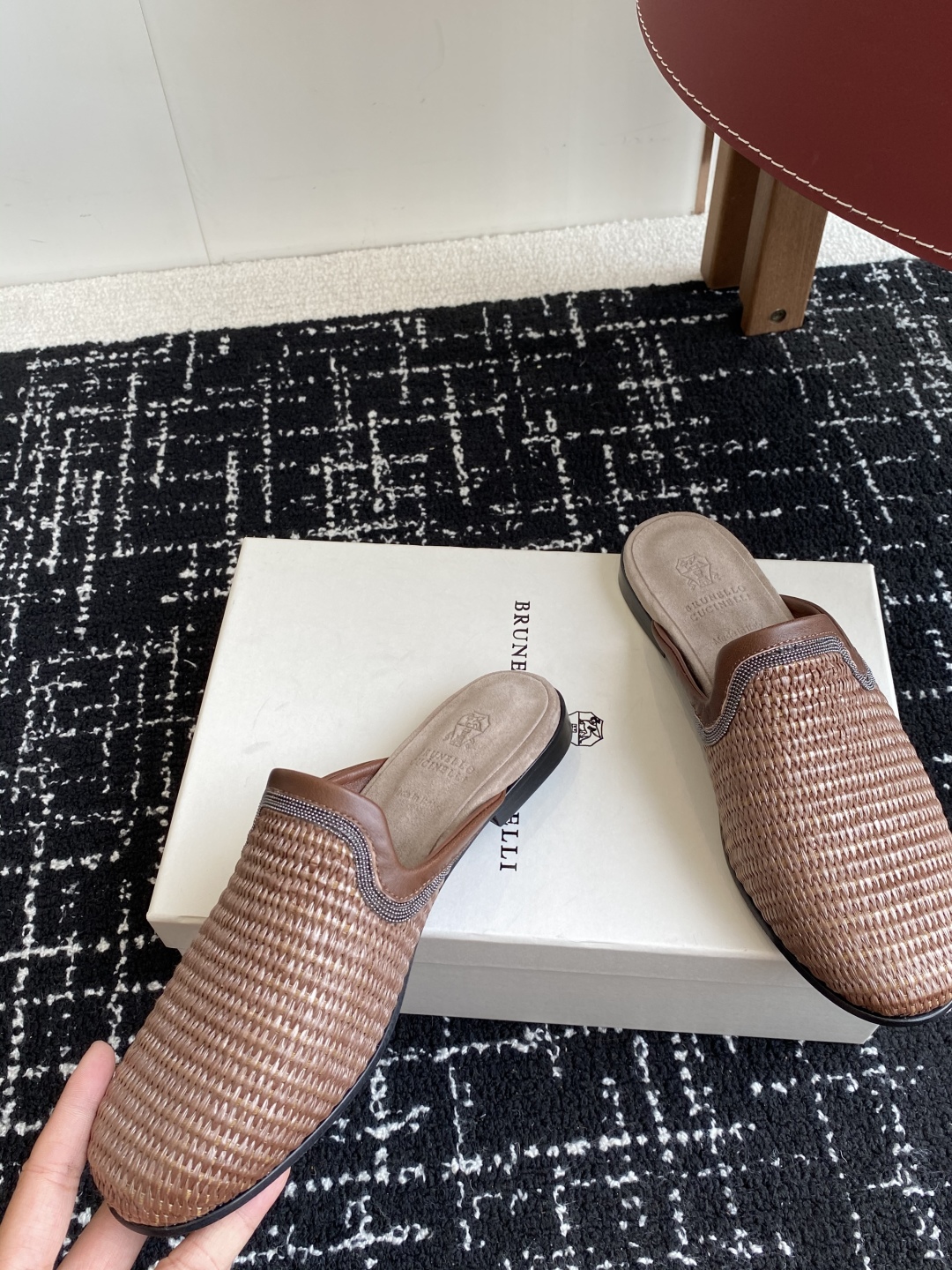 
Brunello Cucinelli 25ss 春夏新款 编织半拖 乐福鞋‼

BC是意大利知名品牌，