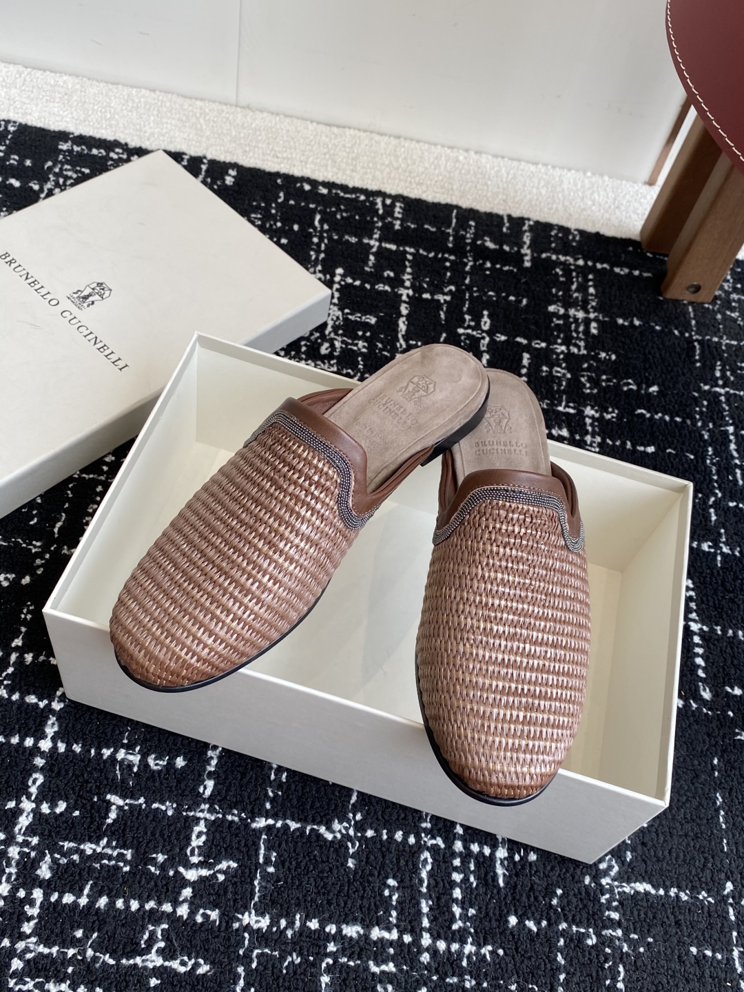 
Brunello Cucinelli 25ss 春夏新款 编织半拖 乐福鞋‼

BC是意大利知名品牌，