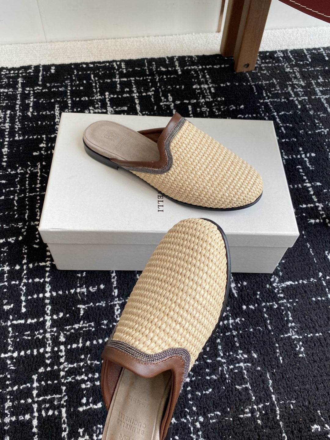 
Brunello Cucinelli 25ss 春夏新款 编织半拖 乐福鞋‼

BC是意大利知名品牌，