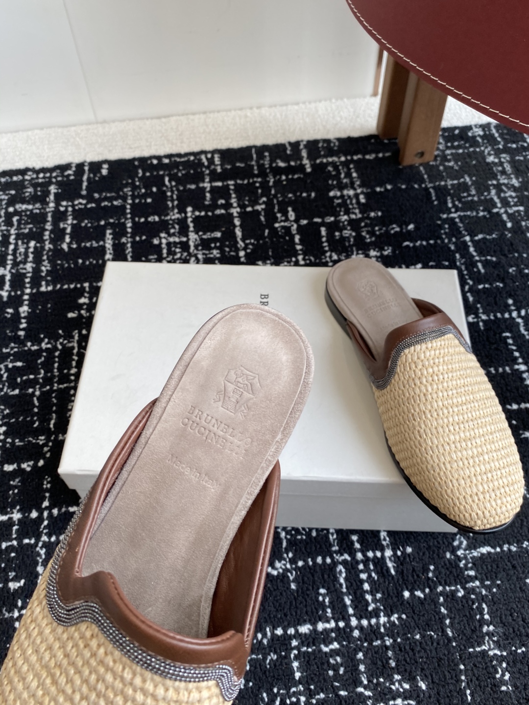 
Brunello Cucinelli 25ss 春夏新款 编织半拖 乐福鞋‼

BC是意大利知名品牌，
