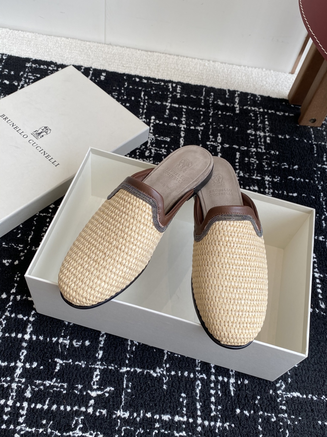 
Brunello Cucinelli 25ss 春夏新款 编织半拖 乐福鞋‼

BC是意大利知名品牌，