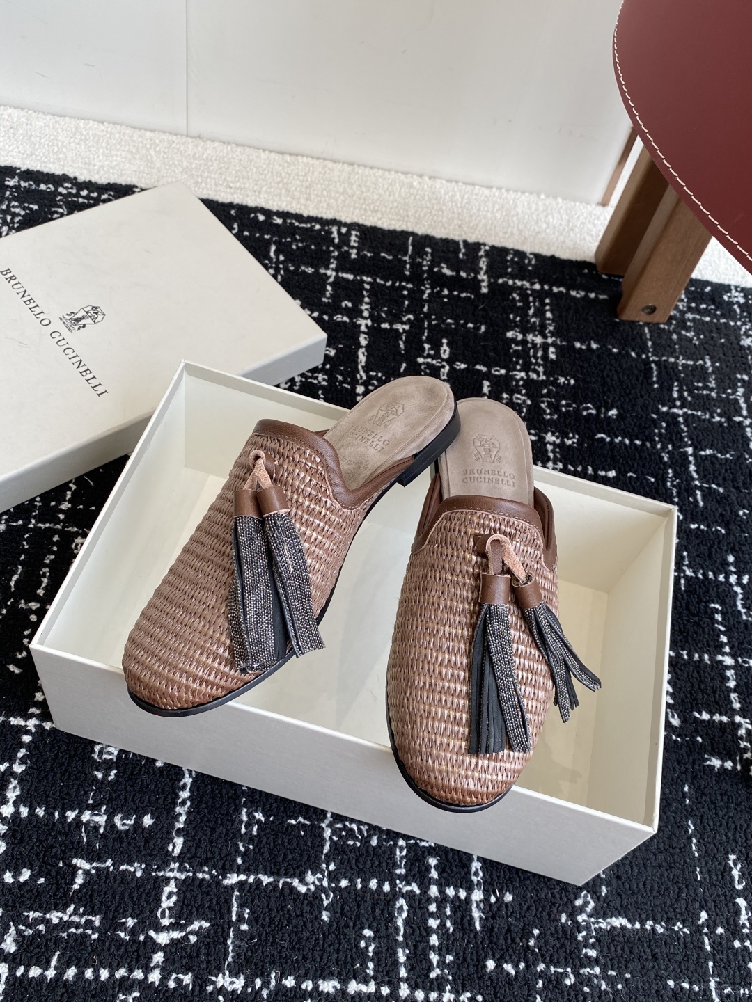 Brunello Cucinelli 25ss 春夏新款 编织半拖 乐福鞋‼
BC是意大利知名品牌,
