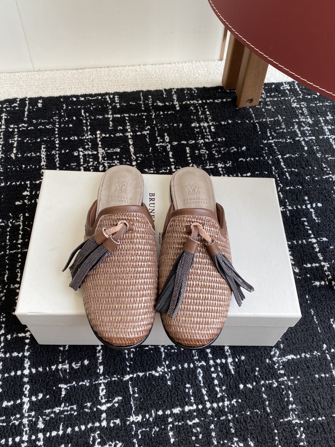 Brunello Cucinelli 25ss 春夏新款 编织半拖 乐福鞋‼
BC是意大利知名品牌,