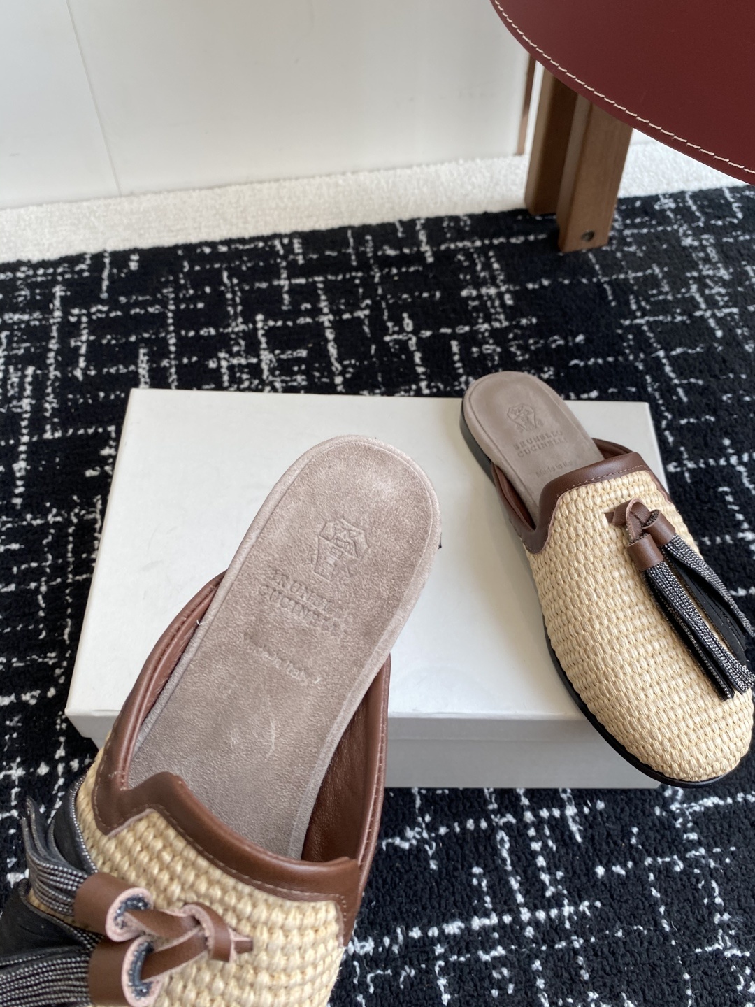 Brunello Cucinelli 25ss 春夏新款 编织半拖 乐福鞋‼
BC是意大利知名品牌,