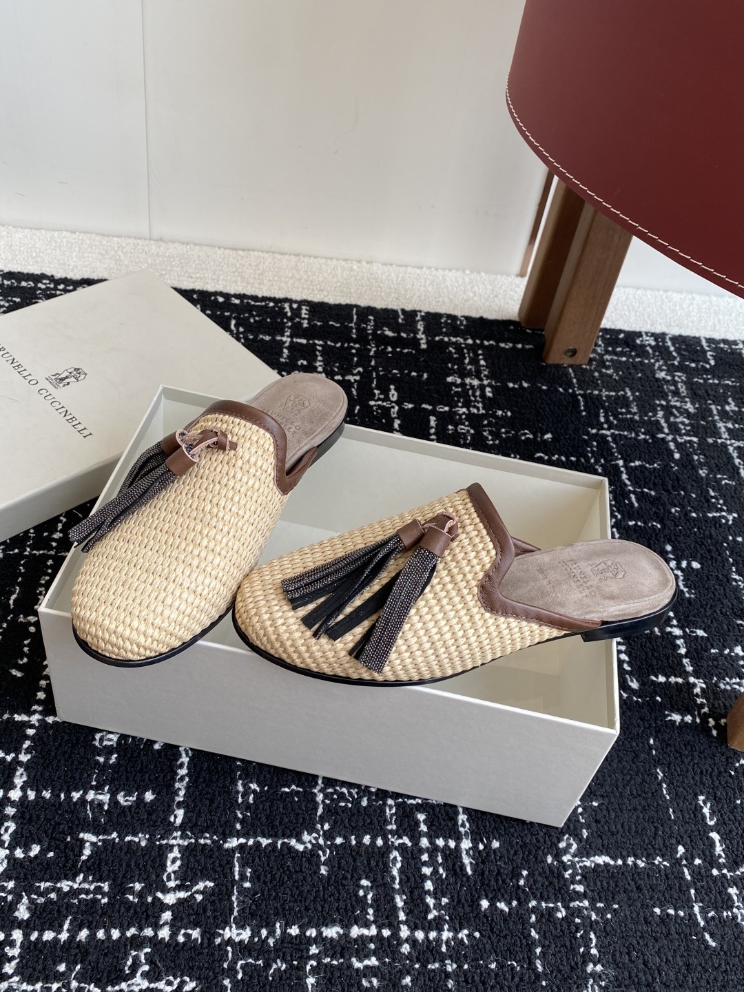 Brunello Cucinelli 25ss 春夏新款 编织半拖 乐福鞋‼
BC是意大利知名品牌,