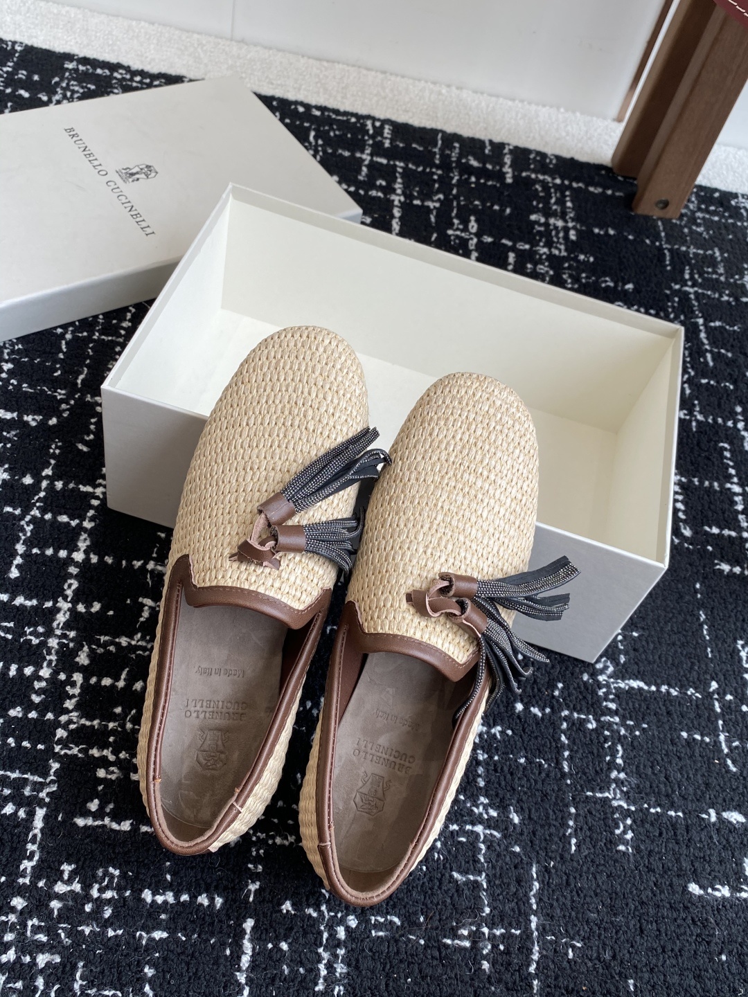 Brunello Cucinelli 25ss 春夏新款 编织半拖 乐福鞋‼
BC是意大利知名品牌,
