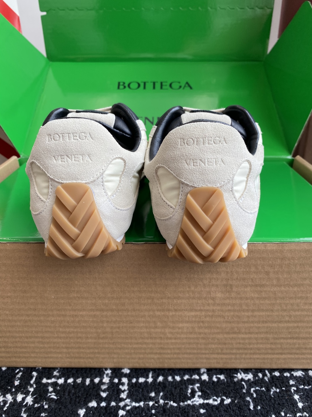 代购级（官网同步✈️盒包装）
Bottega Veneta BV葆蝶家 25ss新款 阿甘鞋 德训运动鞋