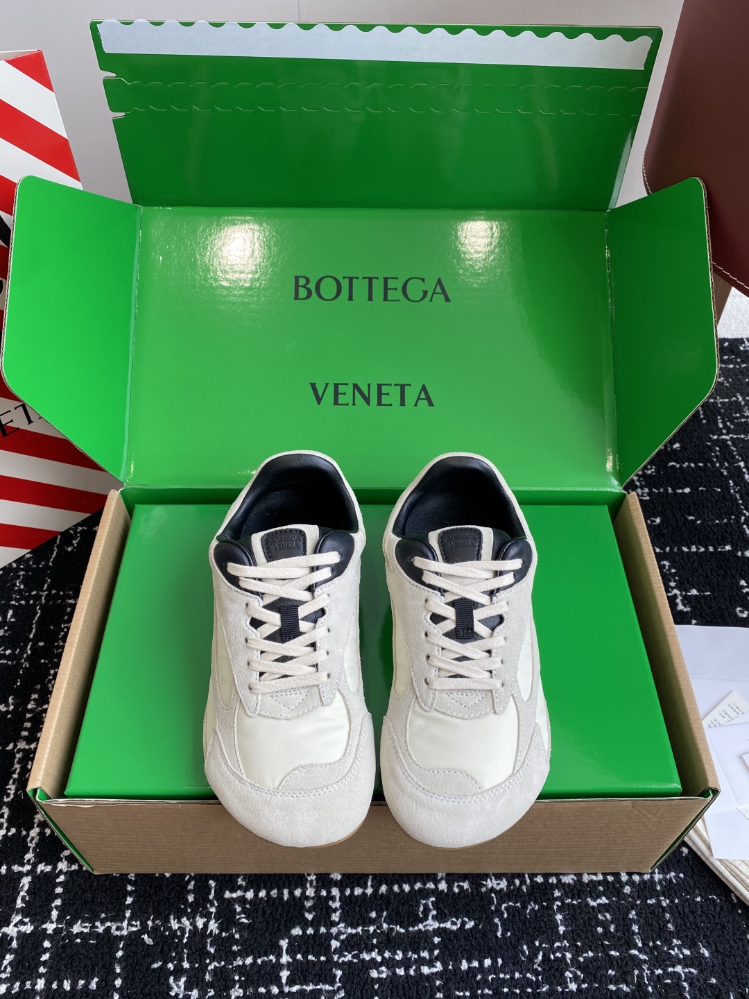 代购级（官网同步✈️盒包装）
Bottega Veneta BV葆蝶家 25ss新款 阿甘鞋 德训运动鞋