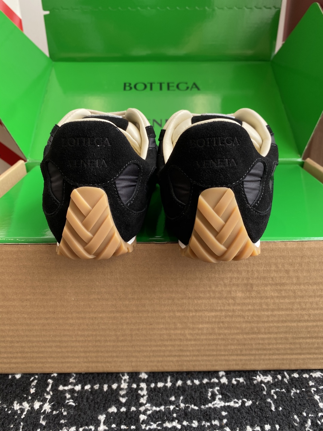 代购级（官网同步✈️盒包装）
Bottega Veneta BV葆蝶家 25ss新款 阿甘鞋 德训运动鞋