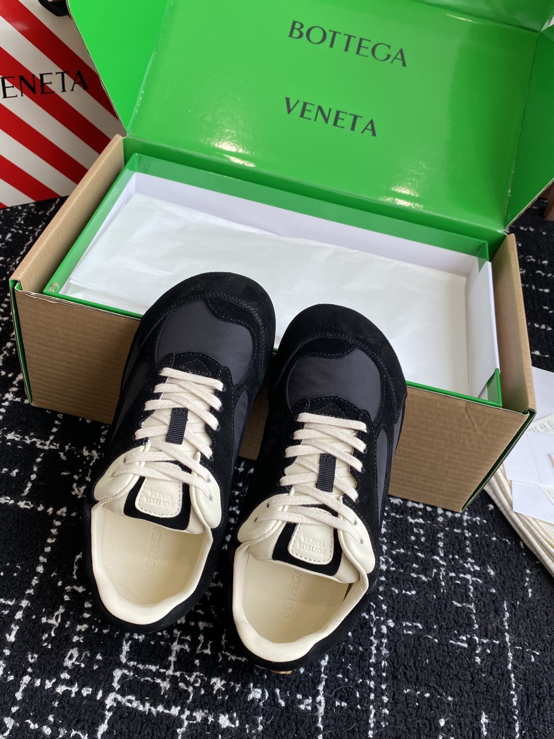 代购级（官网同步✈️盒包装）
Bottega Veneta BV葆蝶家 25ss新款 阿甘鞋 德训运动鞋