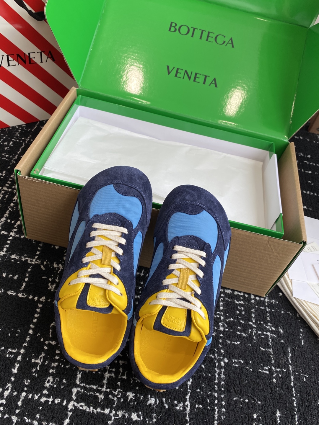 代购级（官网同步✈️盒包装）
Bottega Veneta BV葆蝶家 25ss新款 阿甘鞋 德训运动鞋