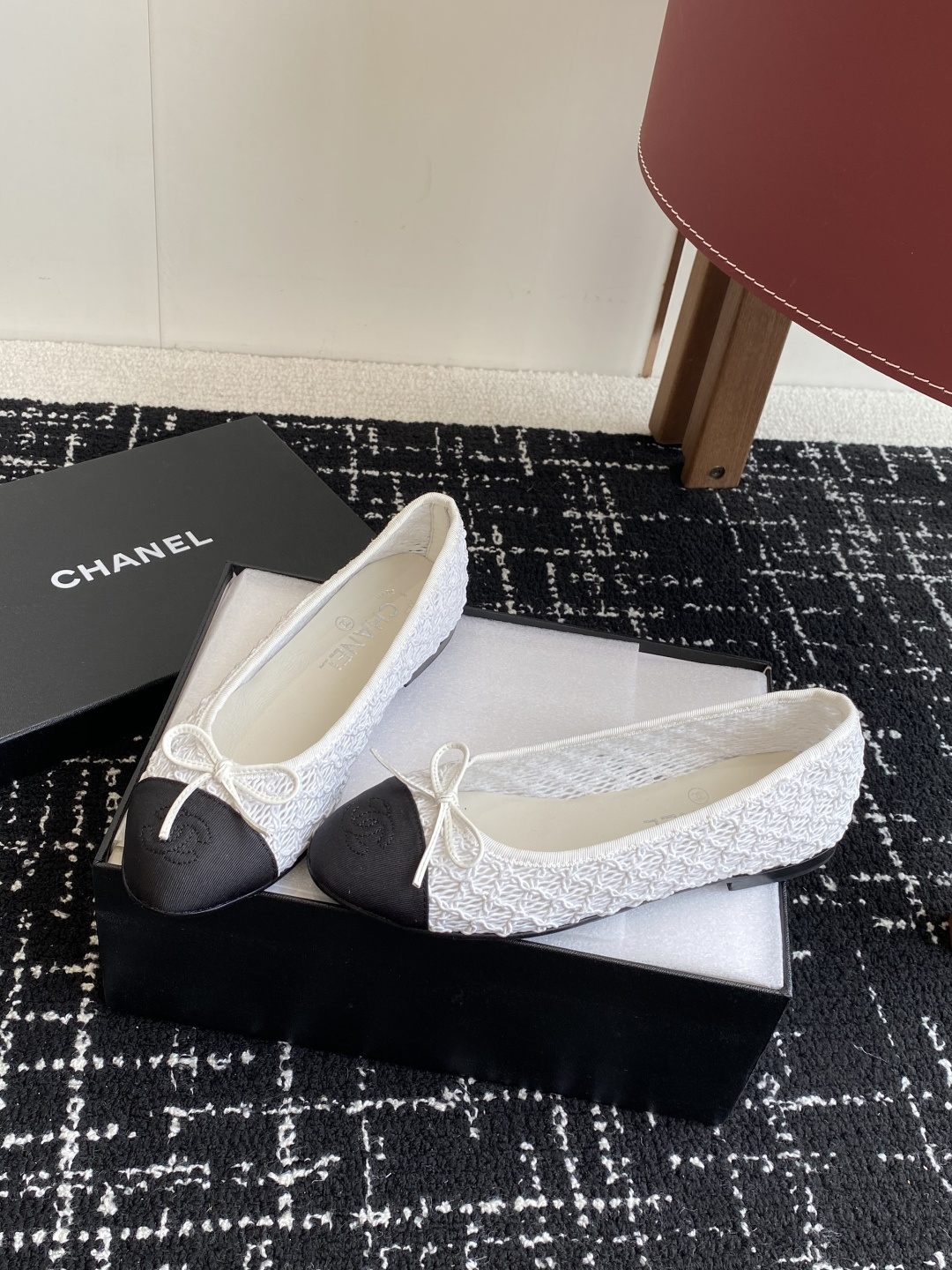 代购级
CHANEL小香 25ss 春夏鞋头 电绣点缀,芭蕾舞鞋 宛如女神脖子上的项链,上脚包裹性非常好