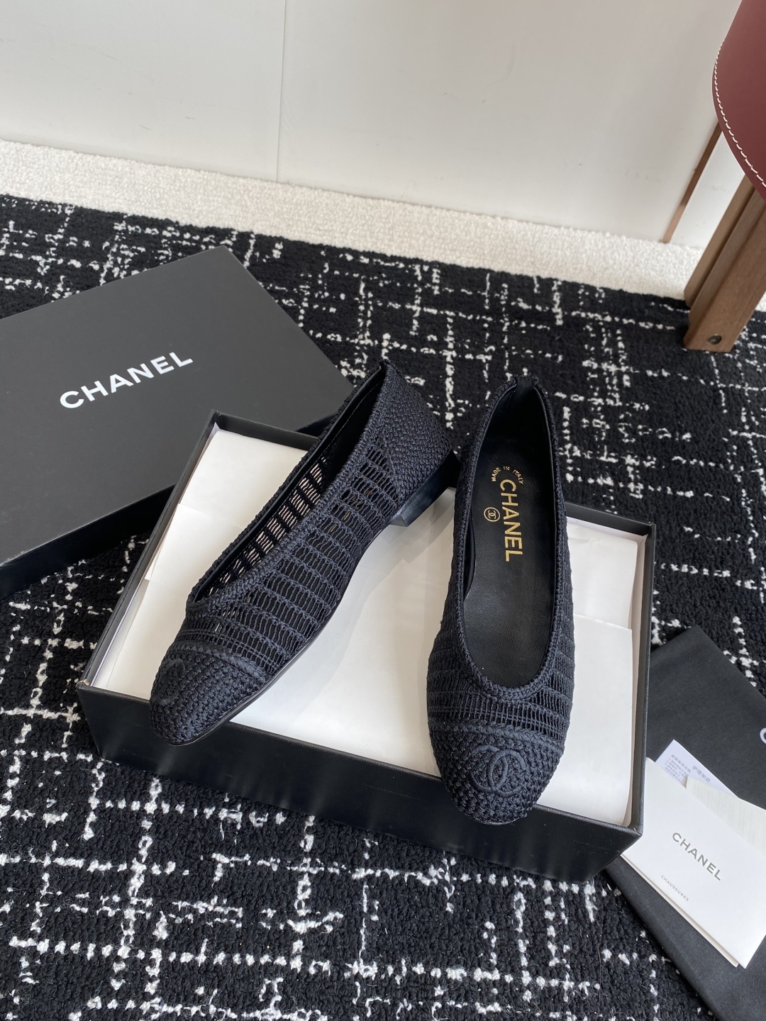 代购级
CHANEL小香 25ss 春夏鞋头 电绣点缀,芭蕾舞鞋 宛如女神脖子上的项链,上脚包裹性非常好