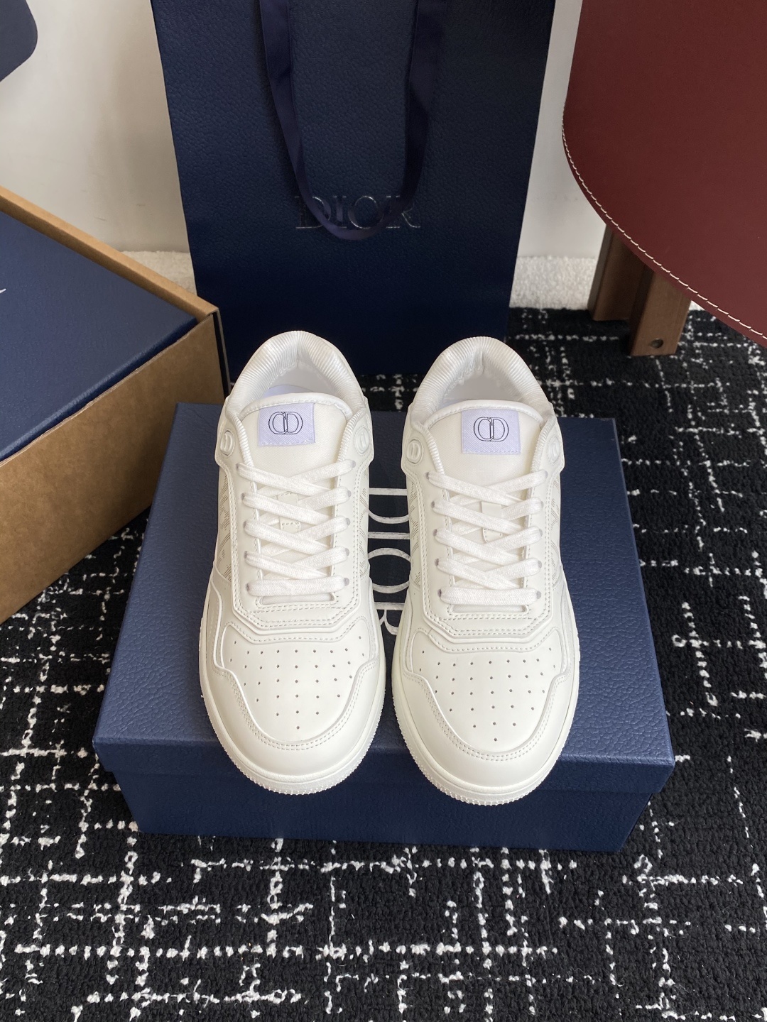东莞代购级(官网同步✈️盒包装)
Dior 25全新升级 情侣高帮B27休闲运动鞋
这款 B27 高帮