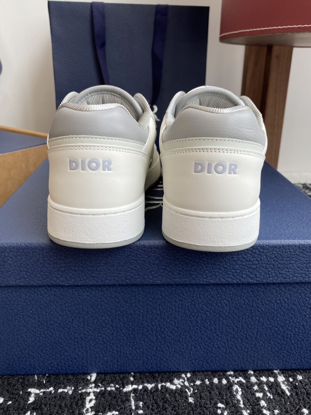 东莞代购级(官网同步✈️盒包装)
Dior 25全新升级 情侣高帮B27休闲运动鞋
这款 B27 高帮