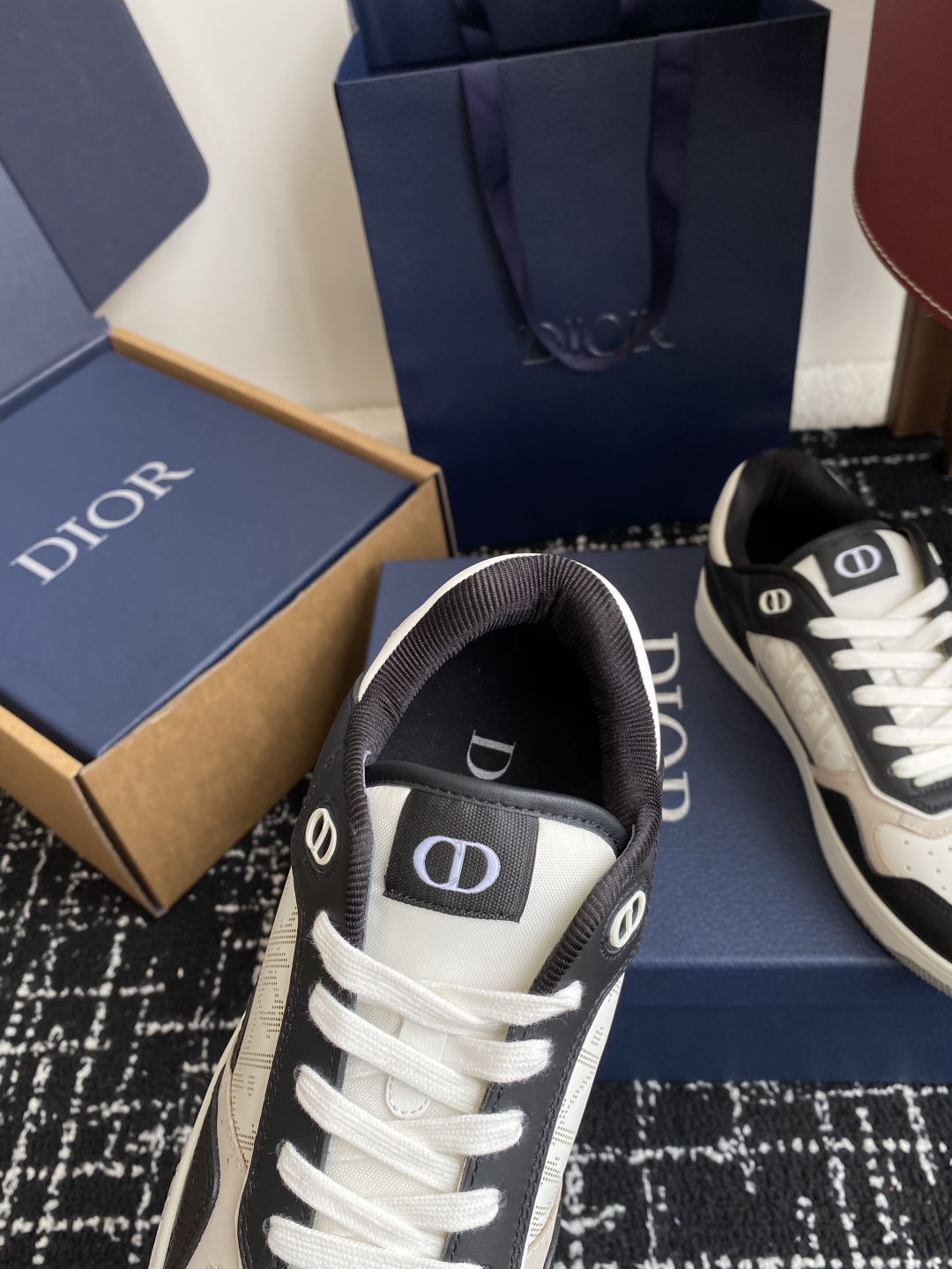 东莞代购级（官网同步✈️盒包装）
Dior 25全新升级 情侣高帮B27休闲运动鞋

这款 B27 高帮