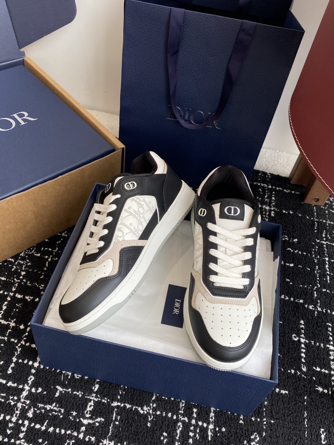 东莞代购级（官网同步✈️盒包装）
Dior 25全新升级 情侣高帮B27休闲运动鞋

这款 B27 高帮