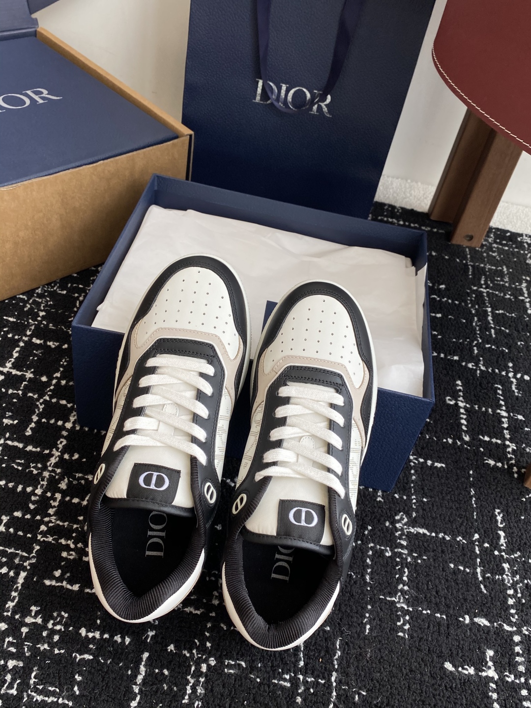 东莞代购级（官网同步✈️盒包装）
Dior 25全新升级 情侣高帮B27休闲运动鞋

这款 B27 高帮