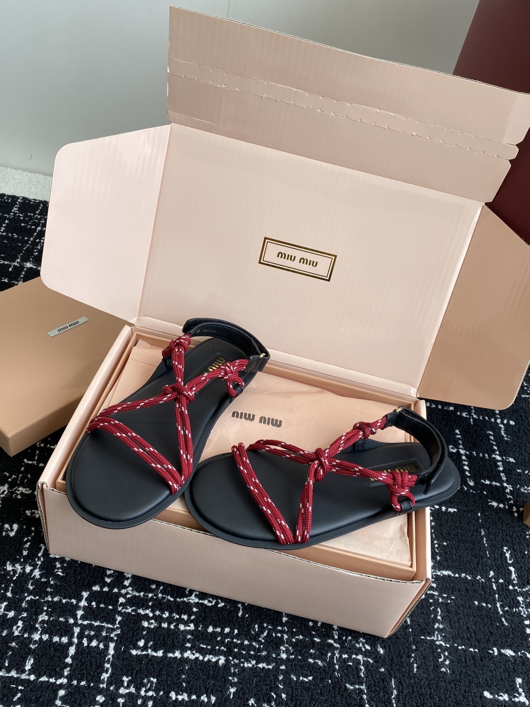 Miu Miu 25SS New Color Flip Flops Thong Sandals 4 cmp i1746973498138 6791 0 2