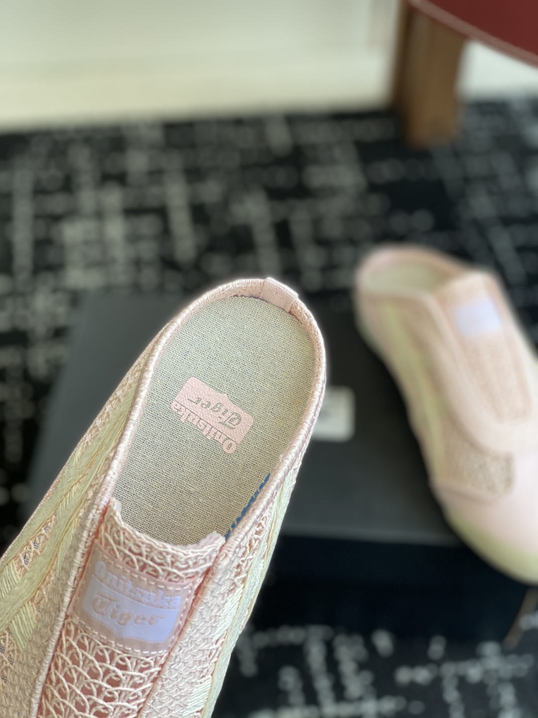 代购级
情侣款 Onitsuka Tiger鬼塚虎MEXICO 66 Sabot织物经典耐磨透气 低帮生